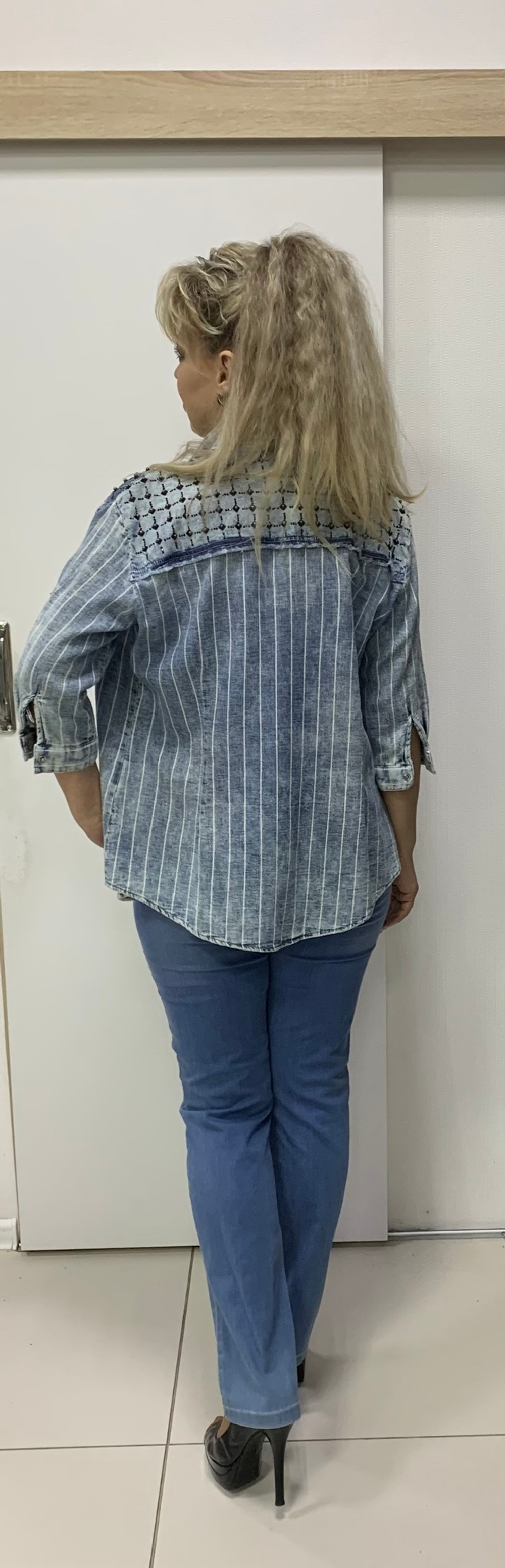 Комбинированная джинсовая рубашка на кнопках