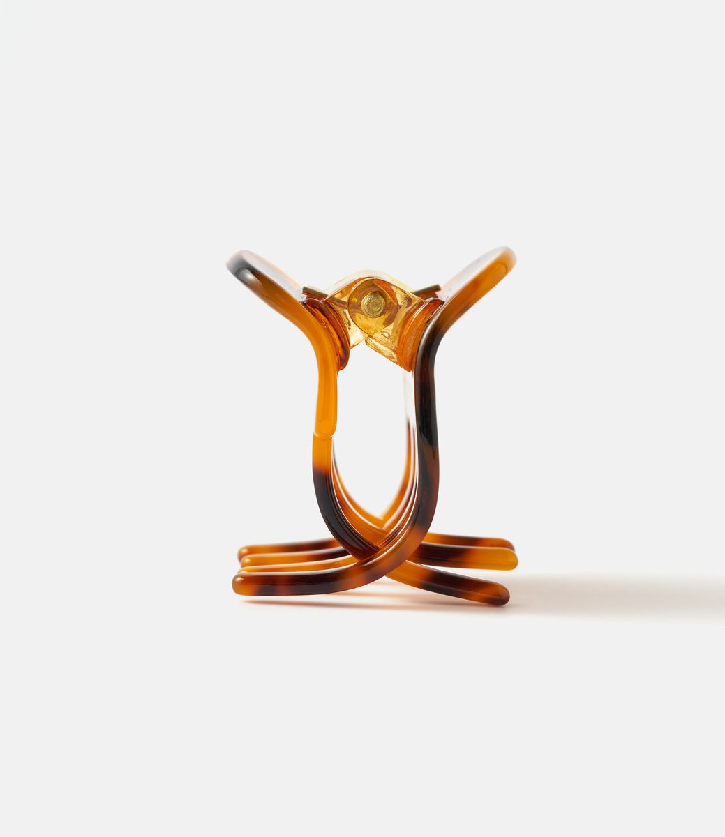 Machete Mini Claw in Amber — заколка из ацетата