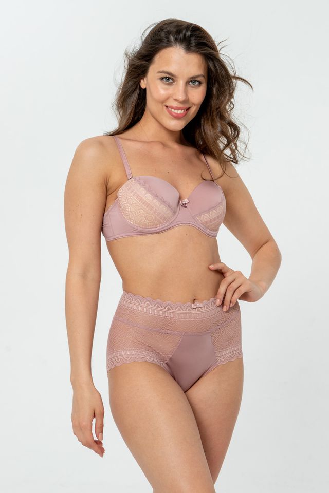 Пудровые кружевные трусики-слипы