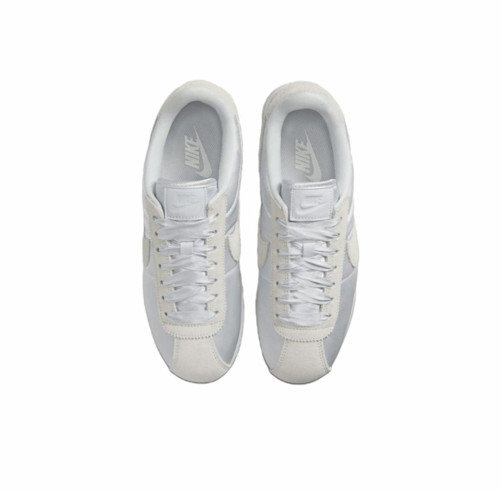 Женские кроссовки Nike Cortez Textile 'Pure Platinum Tint' FV5420-001