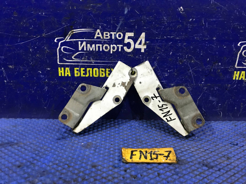 Петля капота правая NISSAN PULSAR 2000