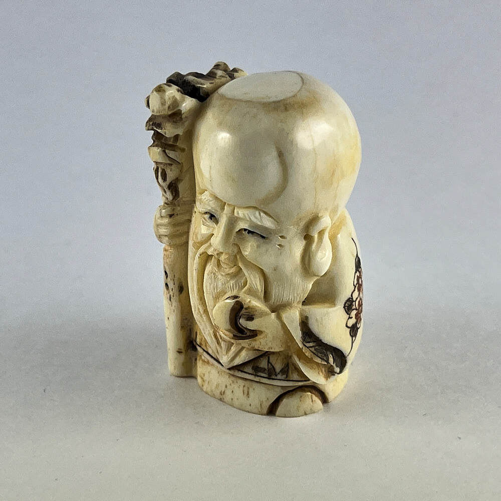 Статуэтка нэцкэ Шоусин с волшебным посохом