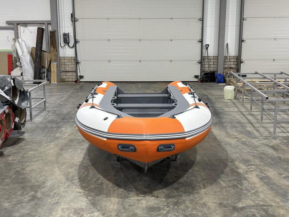 Моторная лодка РИБ Gelium 4300 (высокий борт, пластиковый конус)