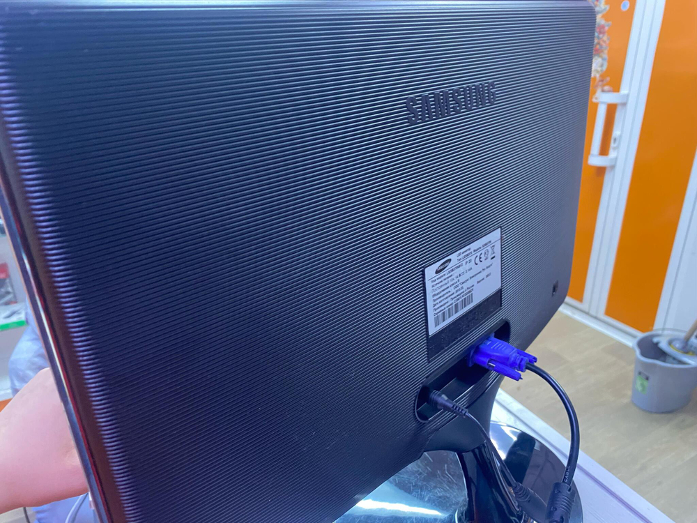 20" Монитор Samsung S20B370B, "R", 1600x900