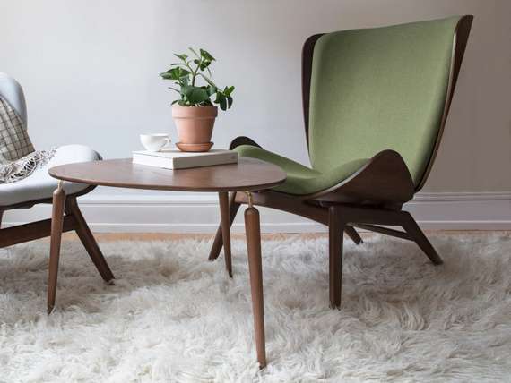 Кресло Umage The Reader, темный дуб с розовой обивкой