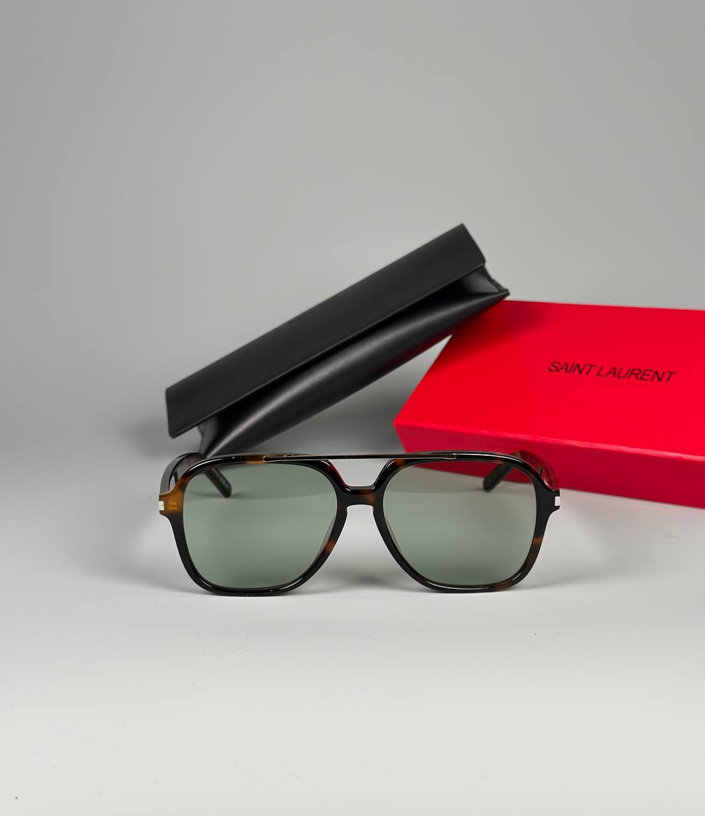 Очки Saint Laurent