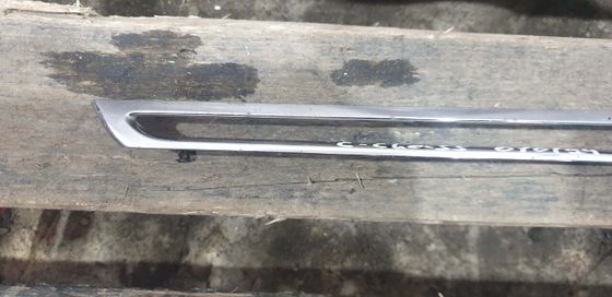 Молдинг решетки радиатора правый нижний Mercedes GLC (X253) 15-19 Б/У Оригинал A2538880485