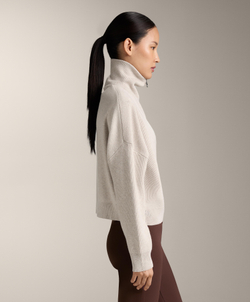 Oysho Вязаный джемпер с высоким воротником, каменный