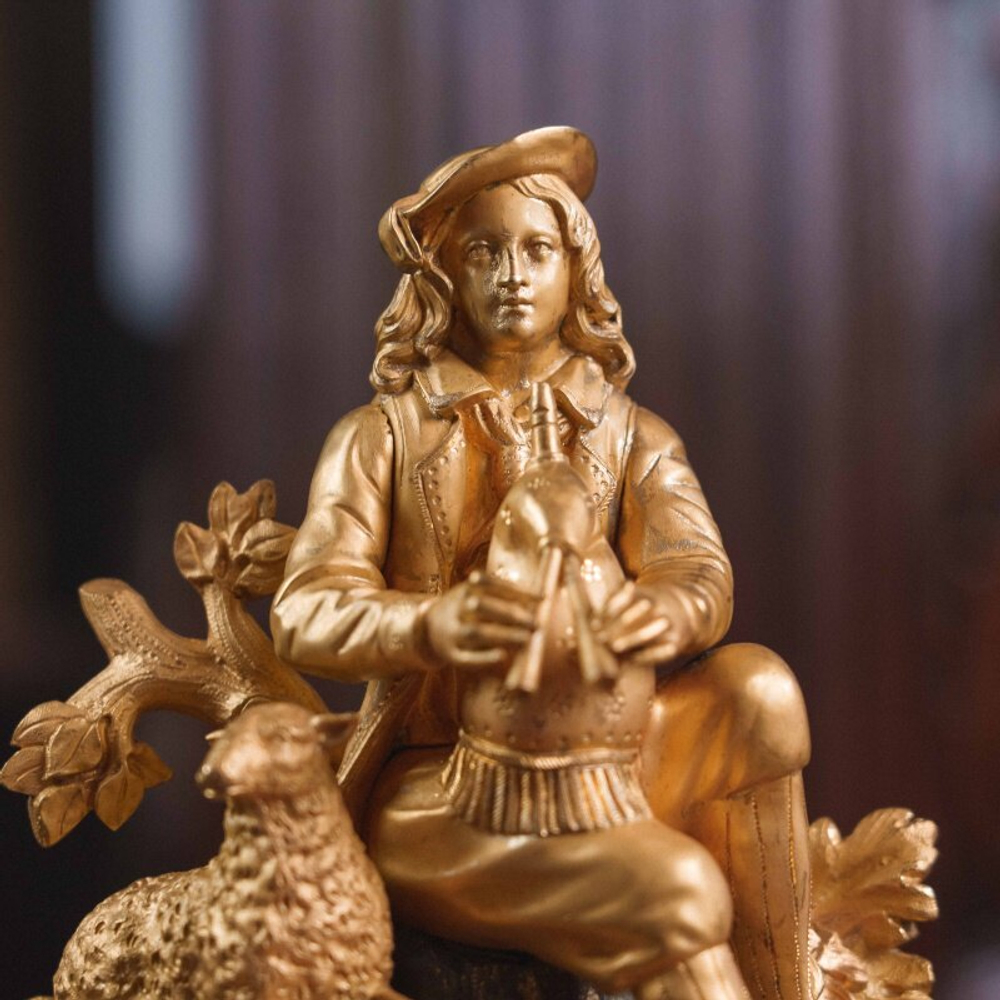 Кабинетные часы в стиле Карла Х