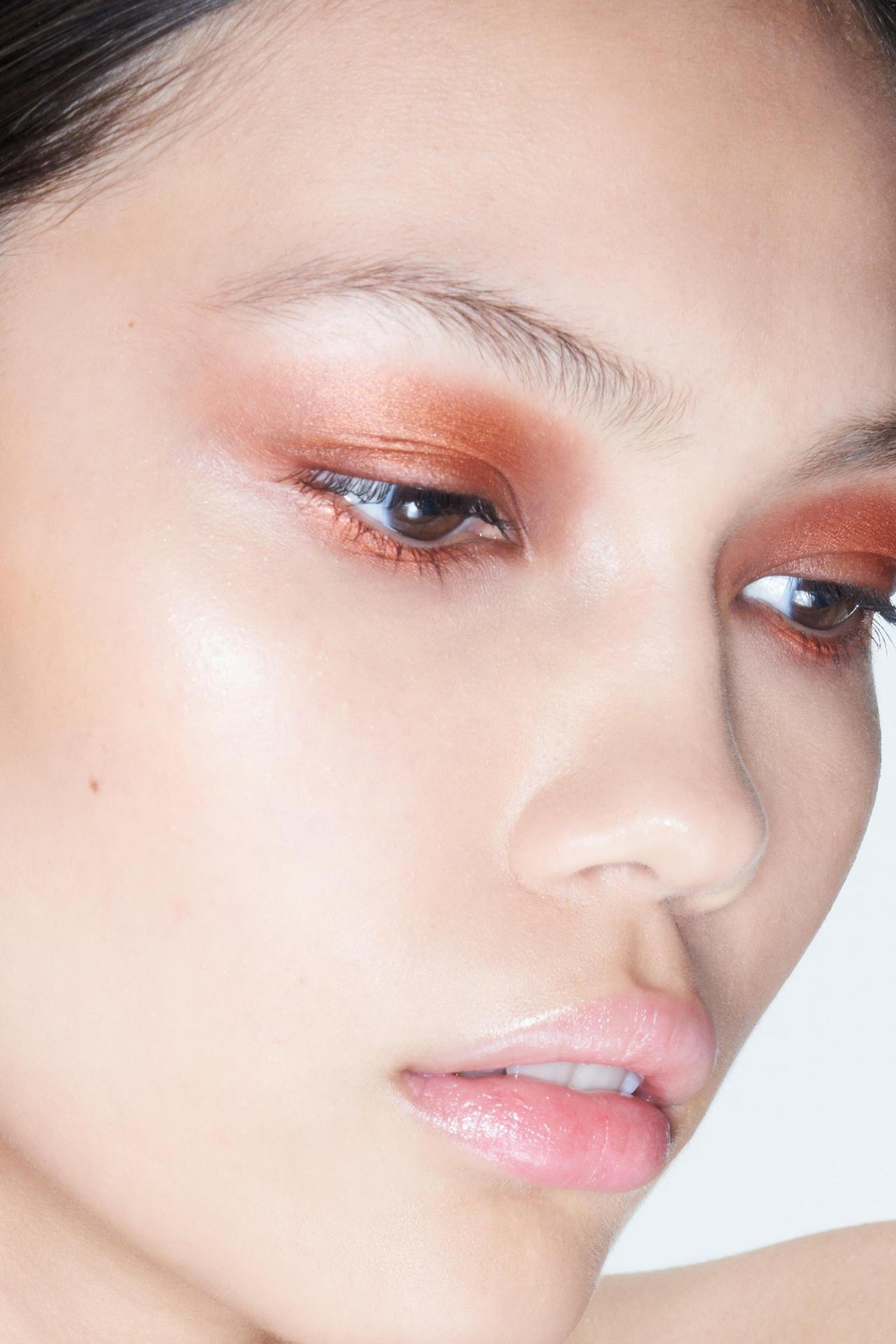 ZARA Кремовые тени для век