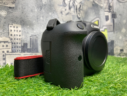 Canon EOS R6