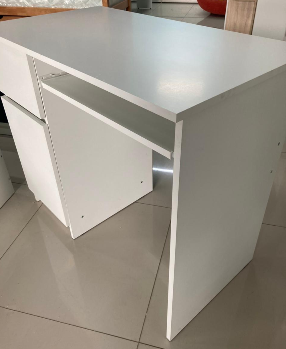 Стол письменный Мори МС-1 левый Белый