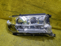 Битая Фара правая Toyota Land Cruiser 200 (2015-2021) LED