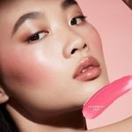 Fenty Beauty Cheeks Out Freestyle Cream Blush Strawberry Drip 05