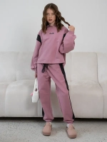 Спортивный розовый костюм для девочки