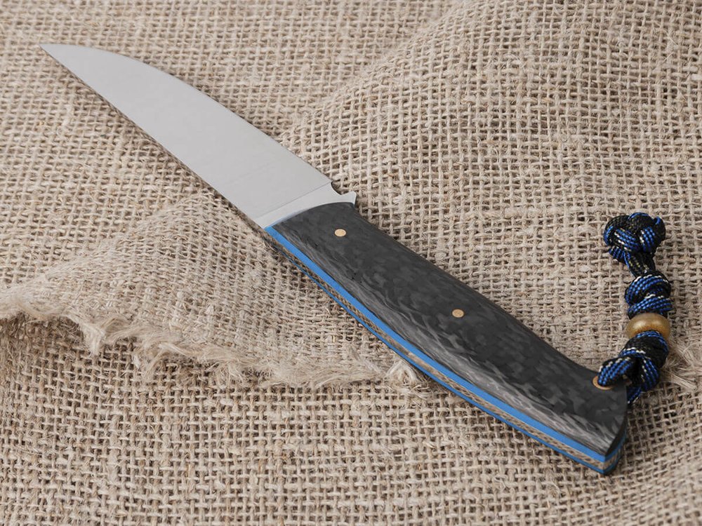 Нож для бушкрафта "Куница", сталь VG-10/Elmax, рукоять карбон (синий спейсер)