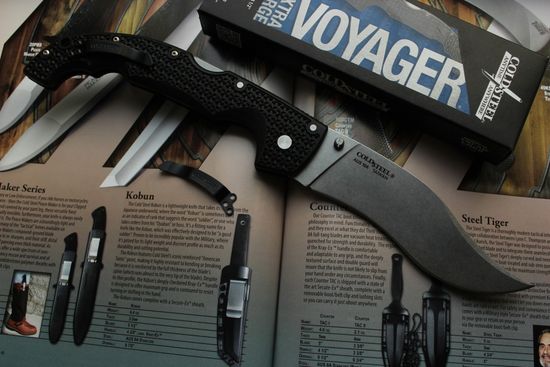 Складной нож Cold Steel 29AXV XL Voyager Vaquero c клинком из стали AUS-10A, рукоять Grivory (Griv-Ex)