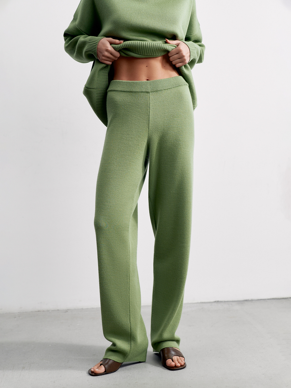 Брюки WEEKEND, зелёный