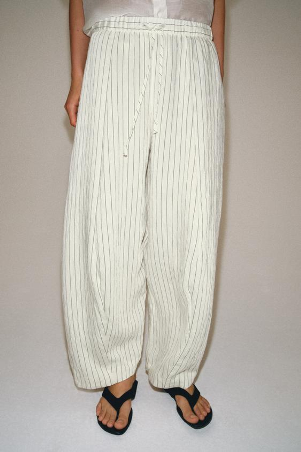 ZARA БРЮКИ BARREL — ZW COLLECTION, ПОЛОСКИ