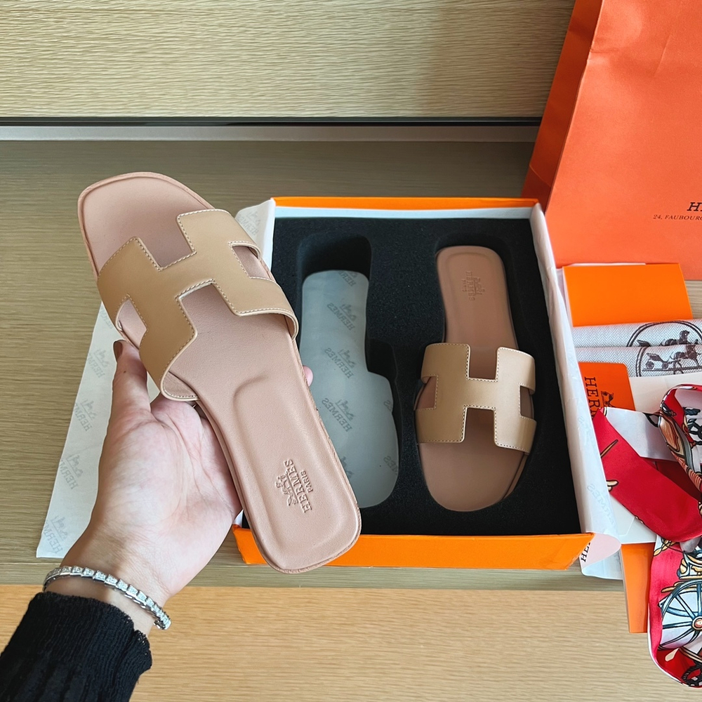 Hermes Oran Sandal