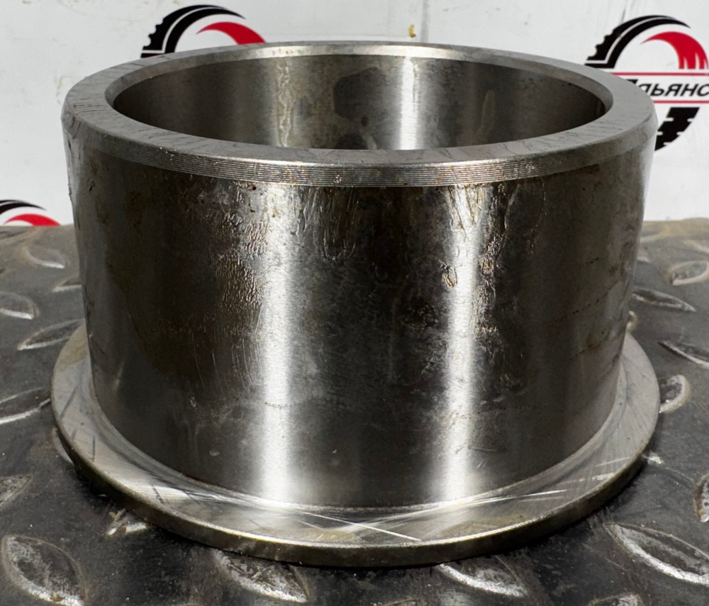 Втулка 195-21-32670