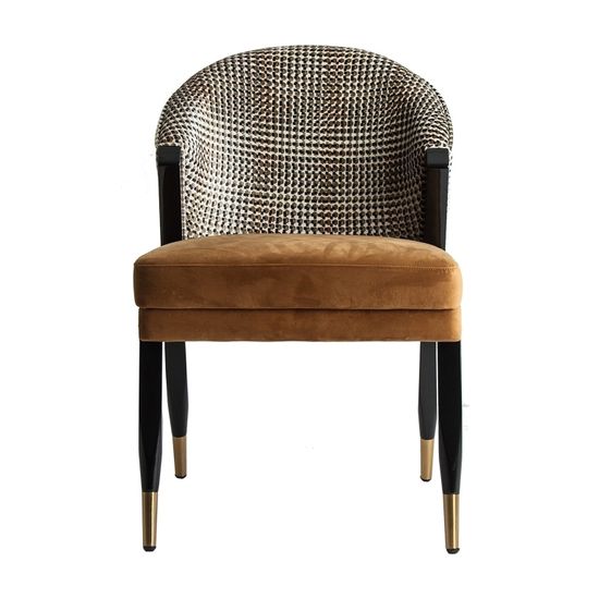 Стул BRILLON 27369 Испания бархат цвета охры и натуральное дерево