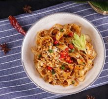 Лапша Akuan Shanxi с брызгами масла, 145 г