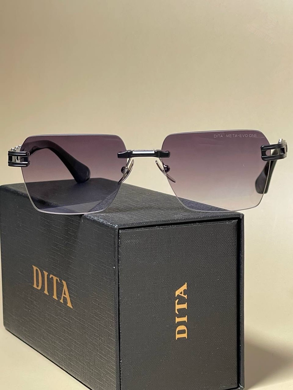 Солнечные очки Dita