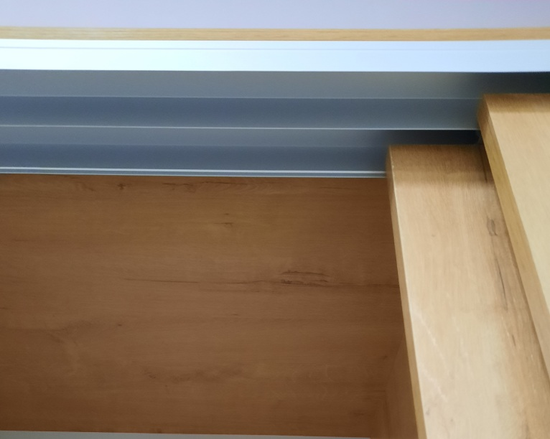 Направляющая YU230 верхняя (3000 мм)