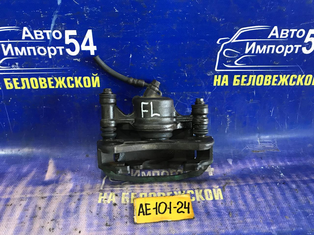 Суппорт тормозной передний левый TOYOTA MARINO 1992