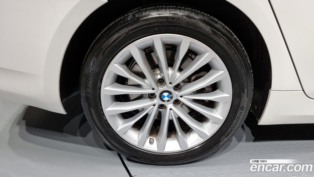 BMW 5 Series (G30) 523d Luxury (11.2020)