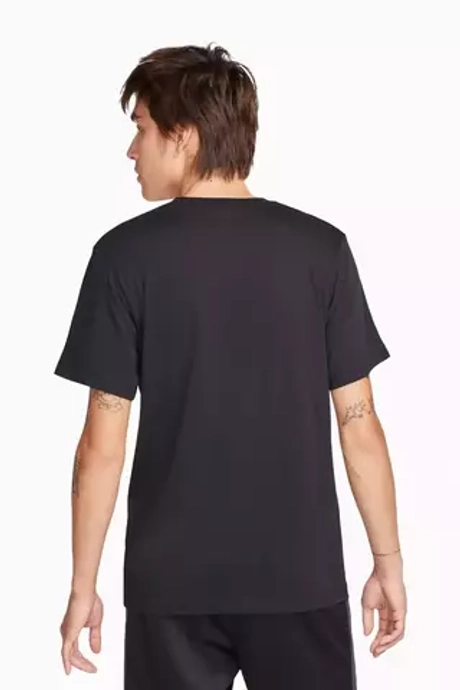 Футболка Nike Graphic Tee
