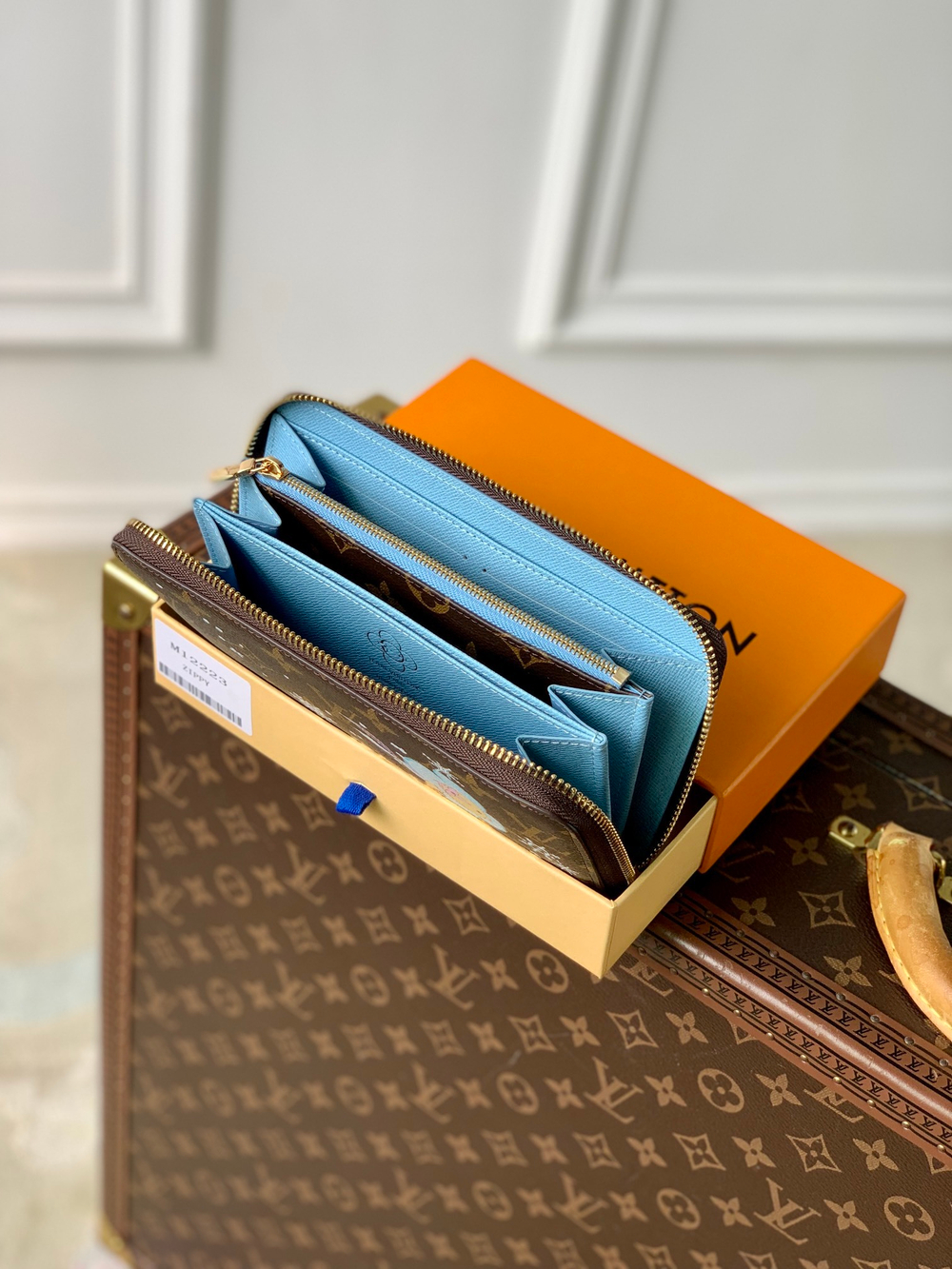 Louis Vuitton Zippy Wallet