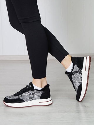 Кроссовки женские зимние