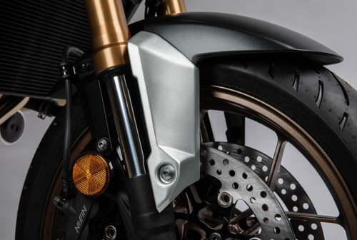 08F73-MKN-D50 Переднее крыло