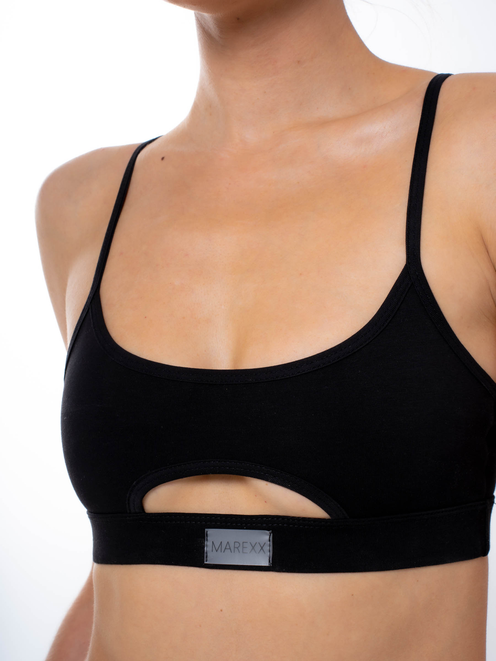 Топ на тонких бретелях размер 42-48