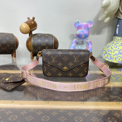 Louis Vuitton Multi Pochette Felicie