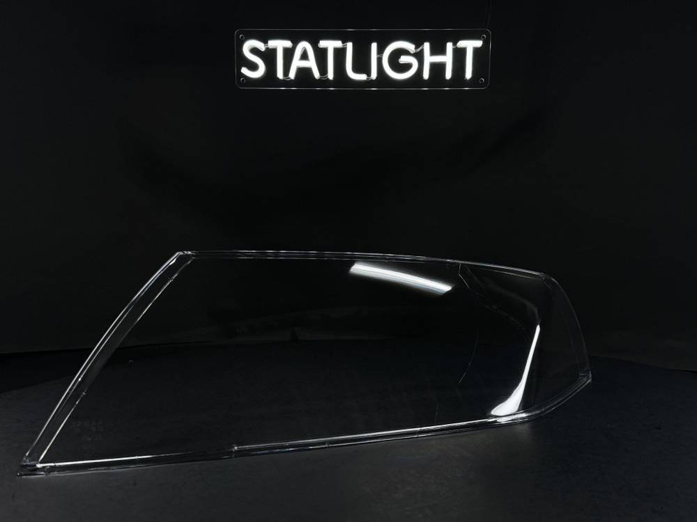 Левое стекло фары Skoda Octavia 2 A5 2004-2009