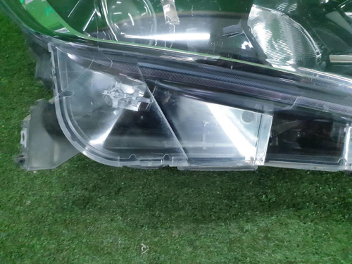 Битая Фара правая Nissan Qashqai 2 j11 (17-23) галоген