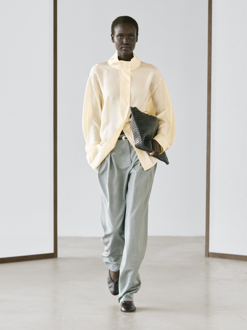 Massimo Dutti Шелковая рубашка с пуговицами, ванильный