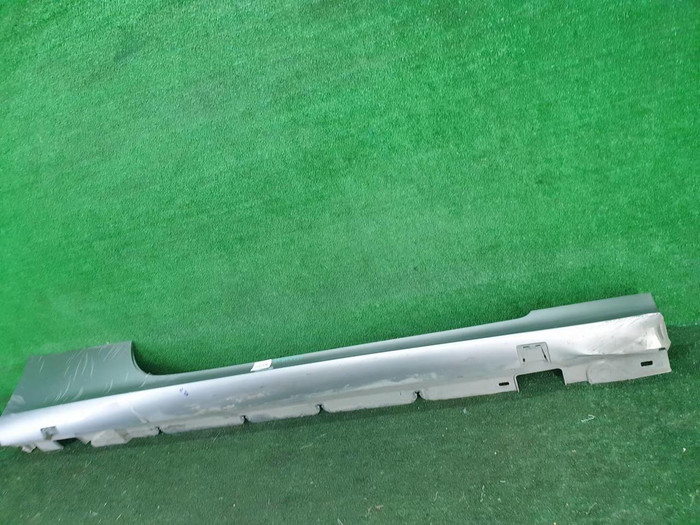 Накладка порога правая Mercedes E C238 (2016-2021)