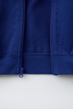 ZARA ХУДИ С ЗАСТЕЖКОЙ-МОЛНИЕЙ И НАШИВКОЙ, СИНИЙ