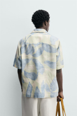 ZARА РУБАШКА СТРУЯЩЕГОСЯ ПОКРОЯ С АБСТРАКТНЫМ ПРИНТОМ, ОТТЕНКИ СИНЕГО