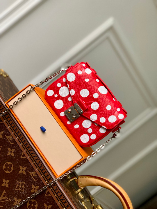 Louis Vuitton Micro Metis