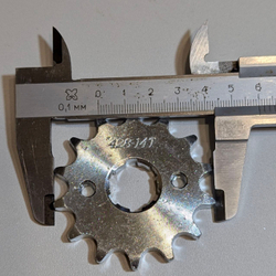 - Ведущая звезда 428-14 (20мм) для мотоциклов