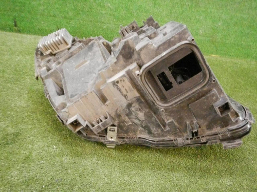 Битая Фара левая Mercedes C W205 (2014-2018) LED