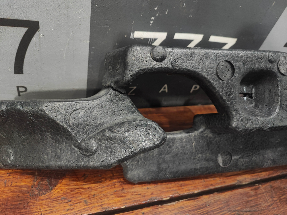 Абсорбер переднего бампера Geely Coolray 19-24 Б/У Оригинал 6010082000