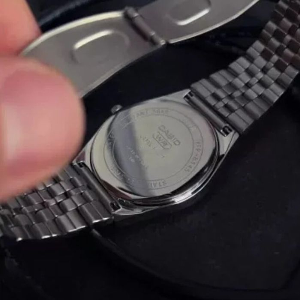 Мужские наручные часы Casio MTP-B145D-2A2