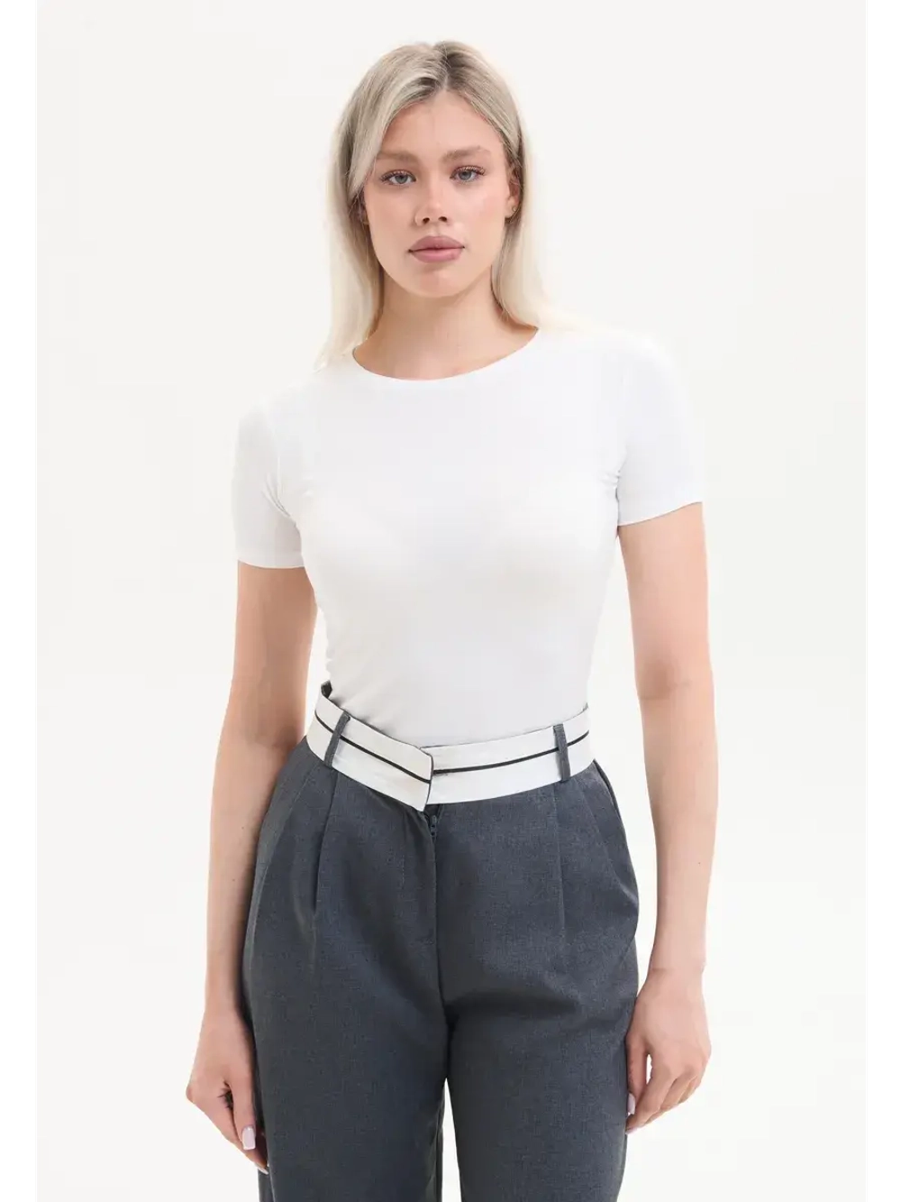 Футболка женская базовая облегающая