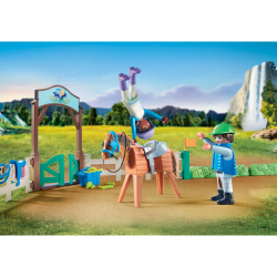 Playmobil - Лошади водопада Современная конно-спортивная арена 71637